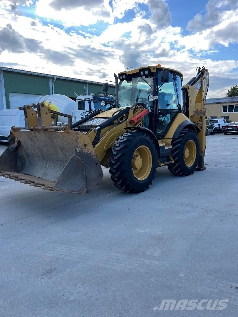 CAT 444F Traktorgravere