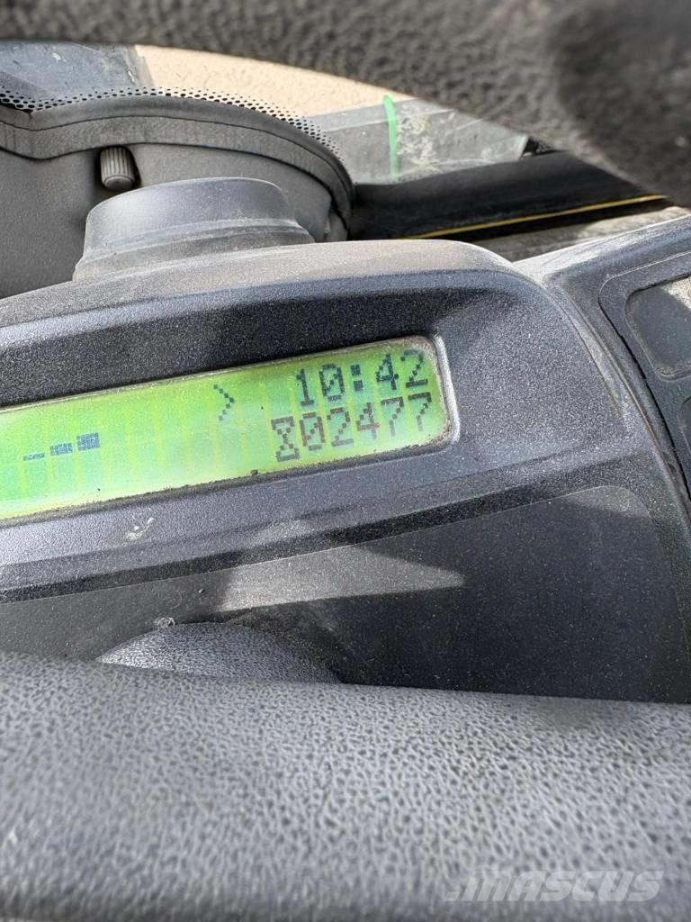 Hyster H8.0FT9 Diesel Trucker