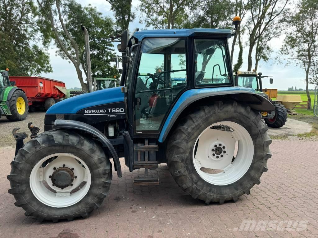 New Holland TS90 Traktorer