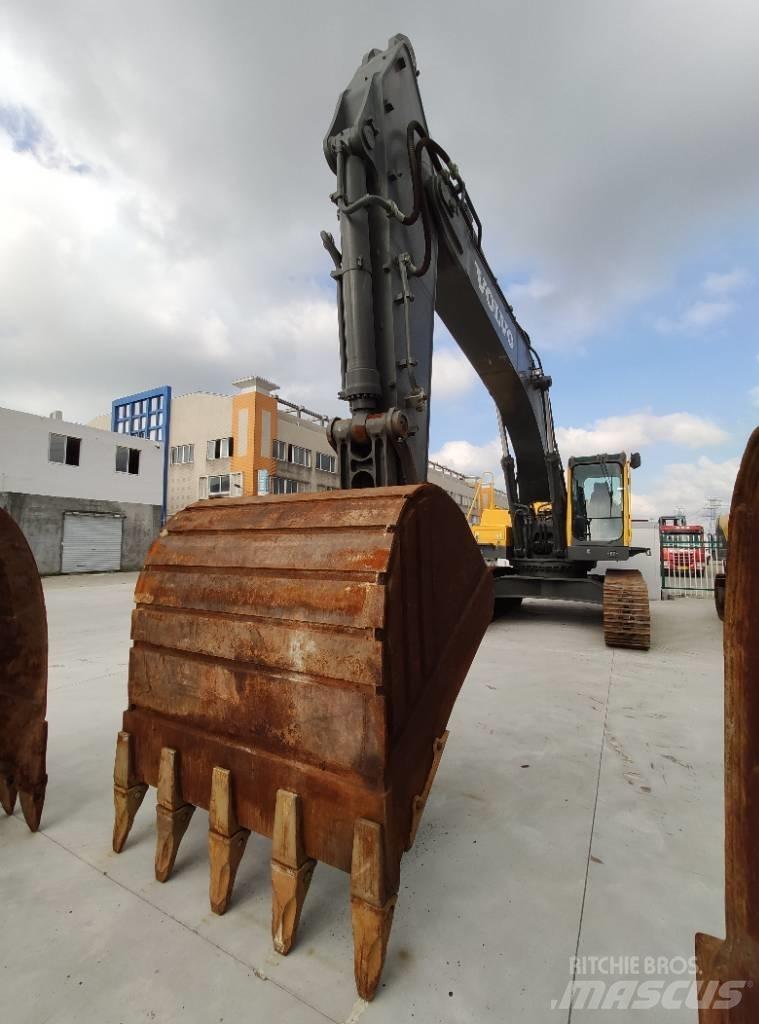 Volvo EC 460 B LC Beltegraver
