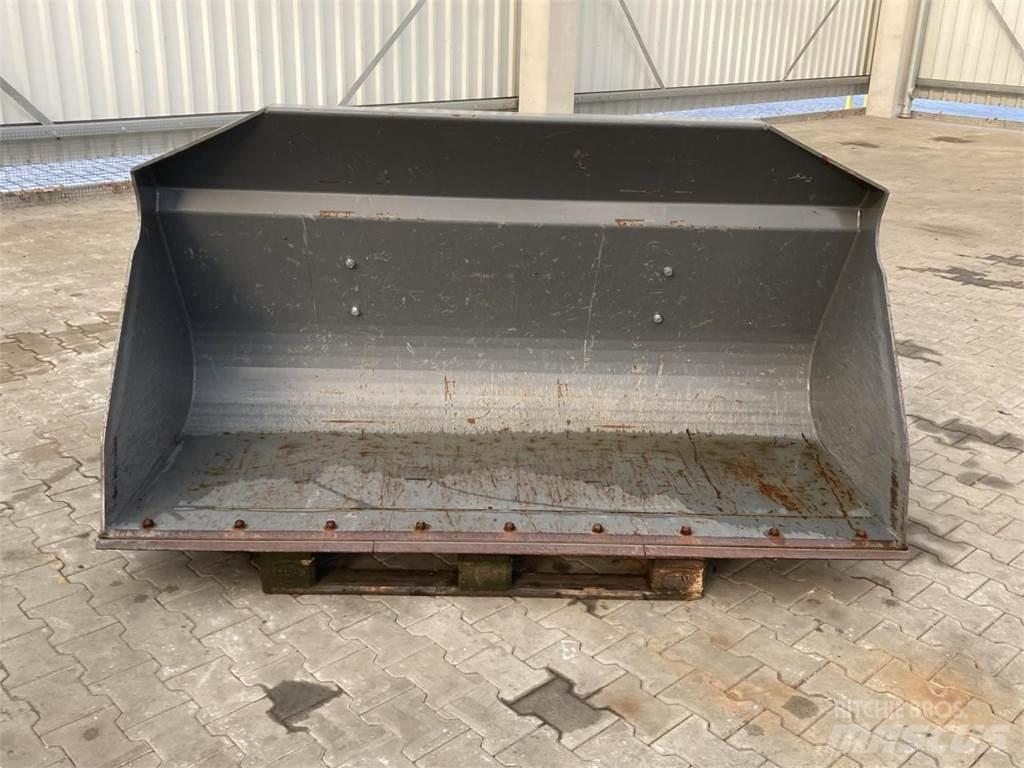 Kramer HVF 2,15m Frontlaster ektrautstyr