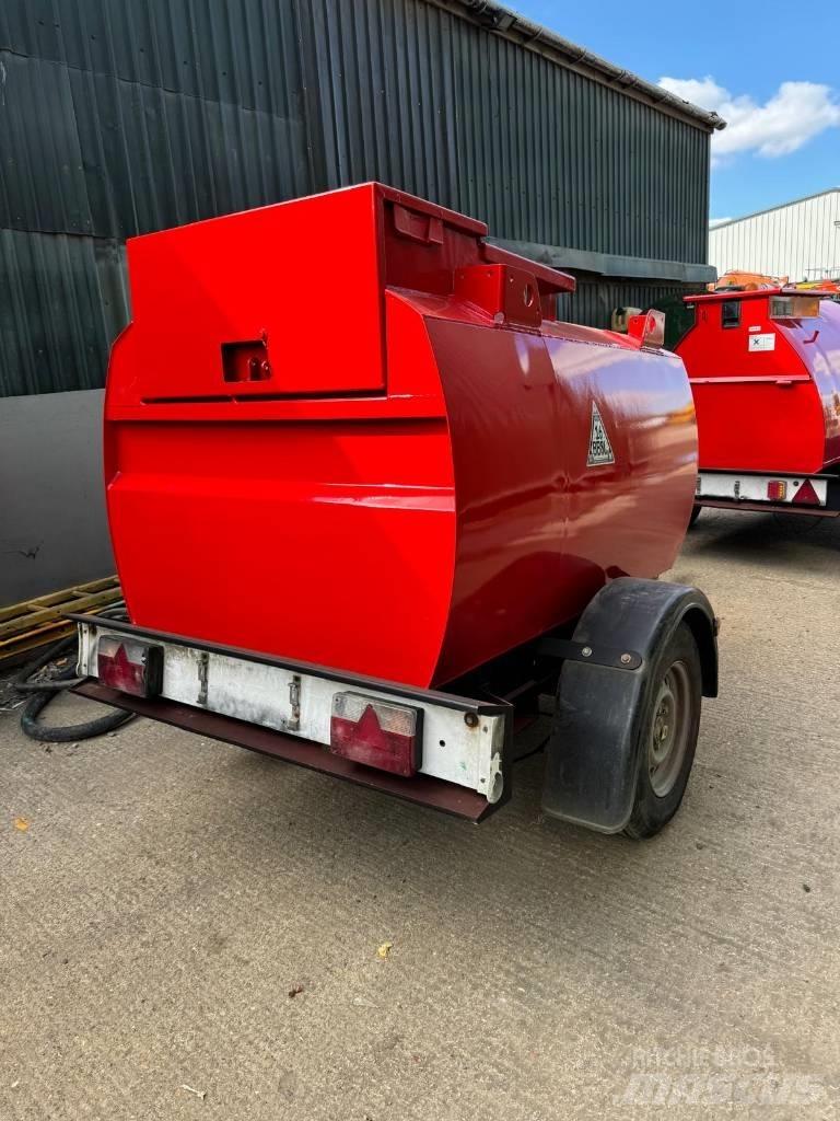 Western 1000l Drivstoff og additiv tanker
