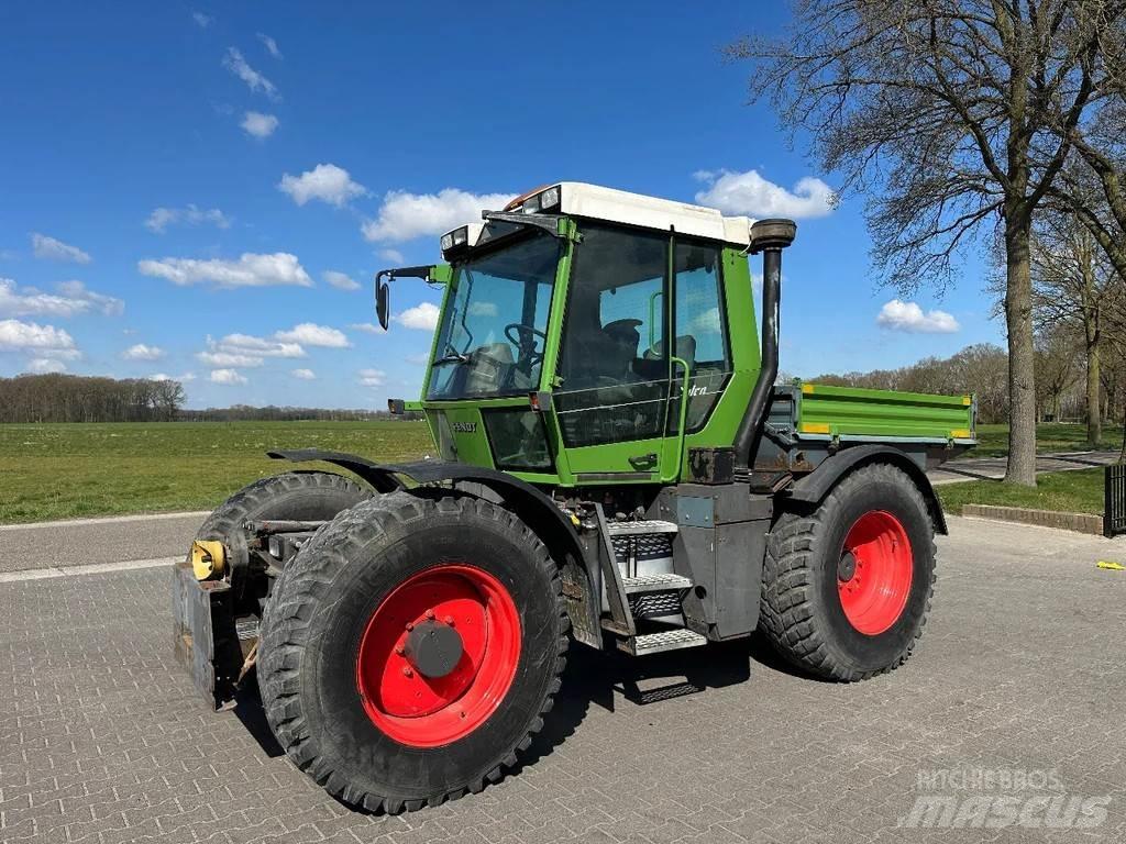 Fendt Xylon 520 Traktorer