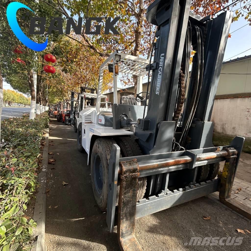 TCM FD100 Diesel Trucker