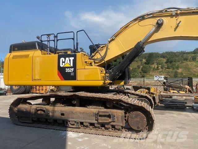 CAT 352 F Beltegraver