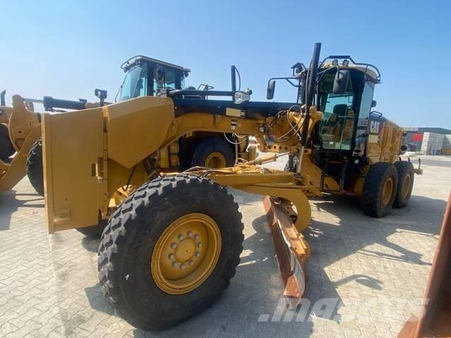 CAT 140M Veihøvler