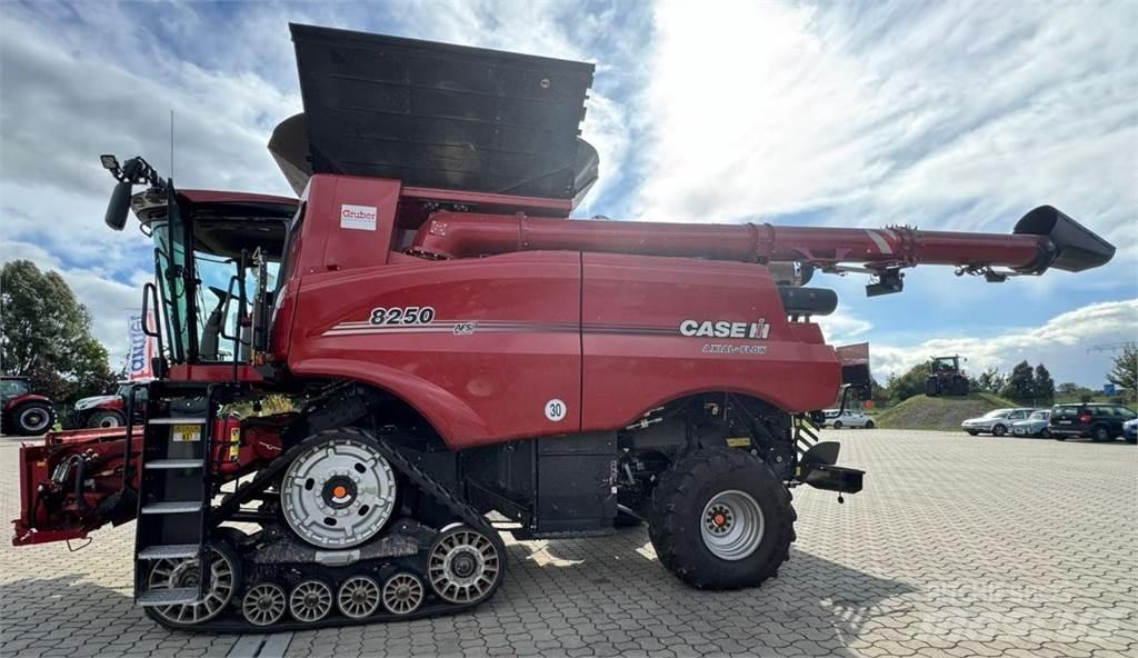 Case IH AF 8250 Skurtreskere