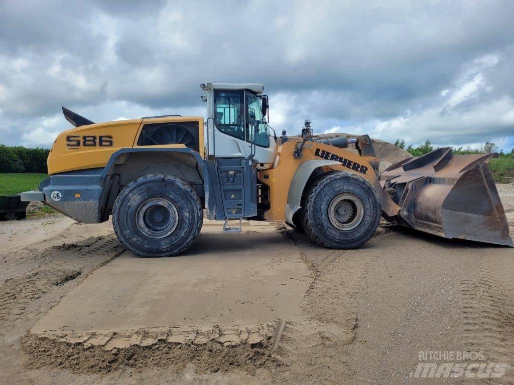 Liebherr L 586 Hjullastere