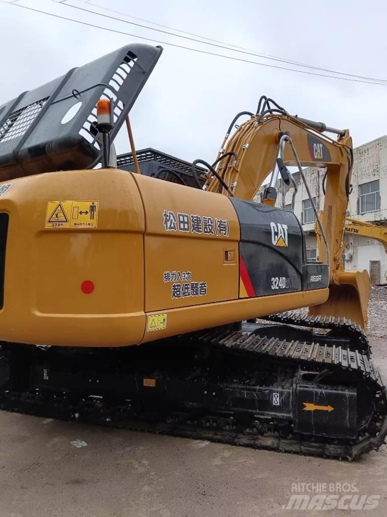 CAT 324D2L Beltegraver