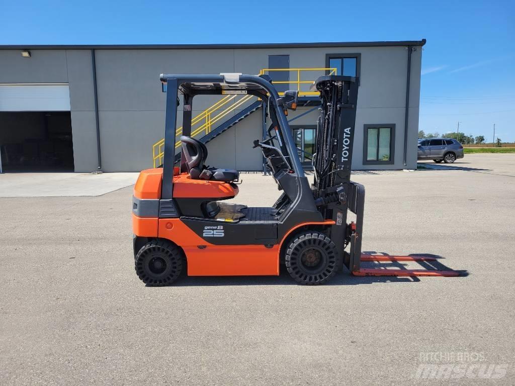 Toyota 8FB25 Elektriske trucker