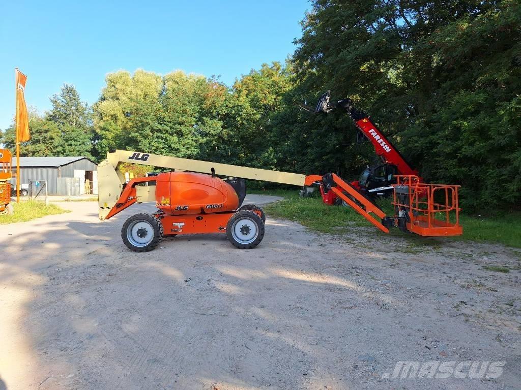 JLG 600AJ Leddede bomlifter
