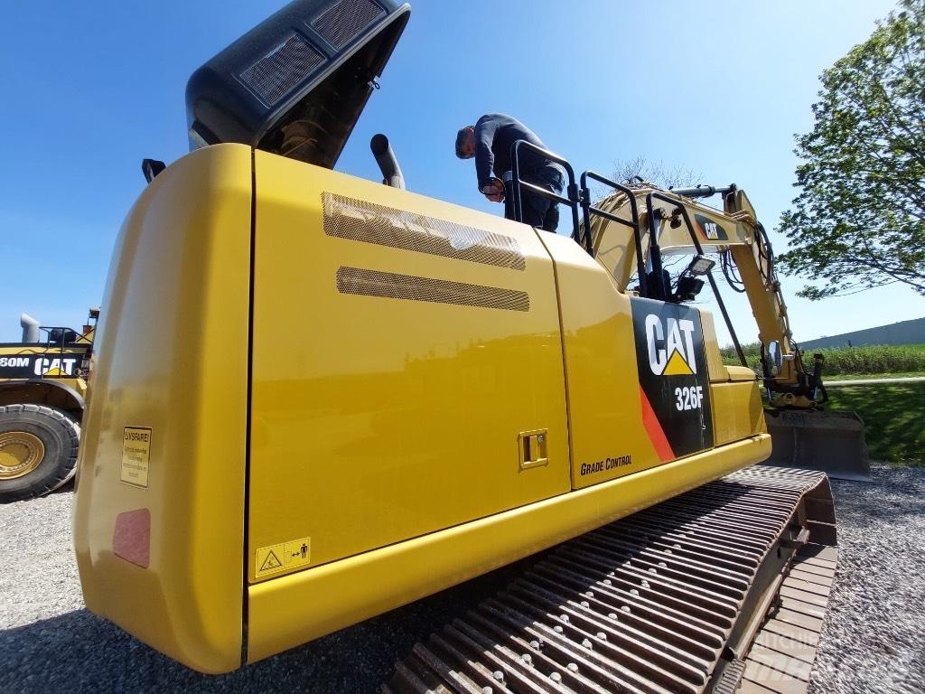 CAT 326 F L Beltegraver