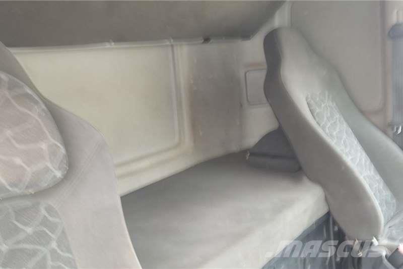 Daewoo KL3TX Andre lastebiler