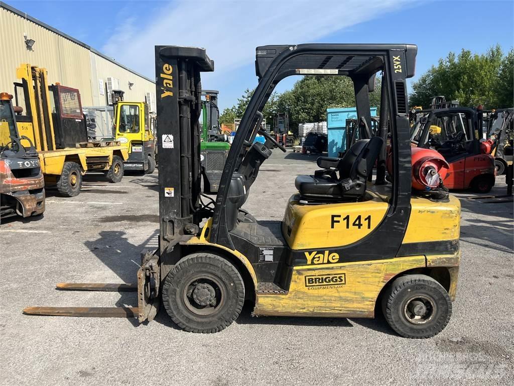 Yale GLP25VX Propan trucker