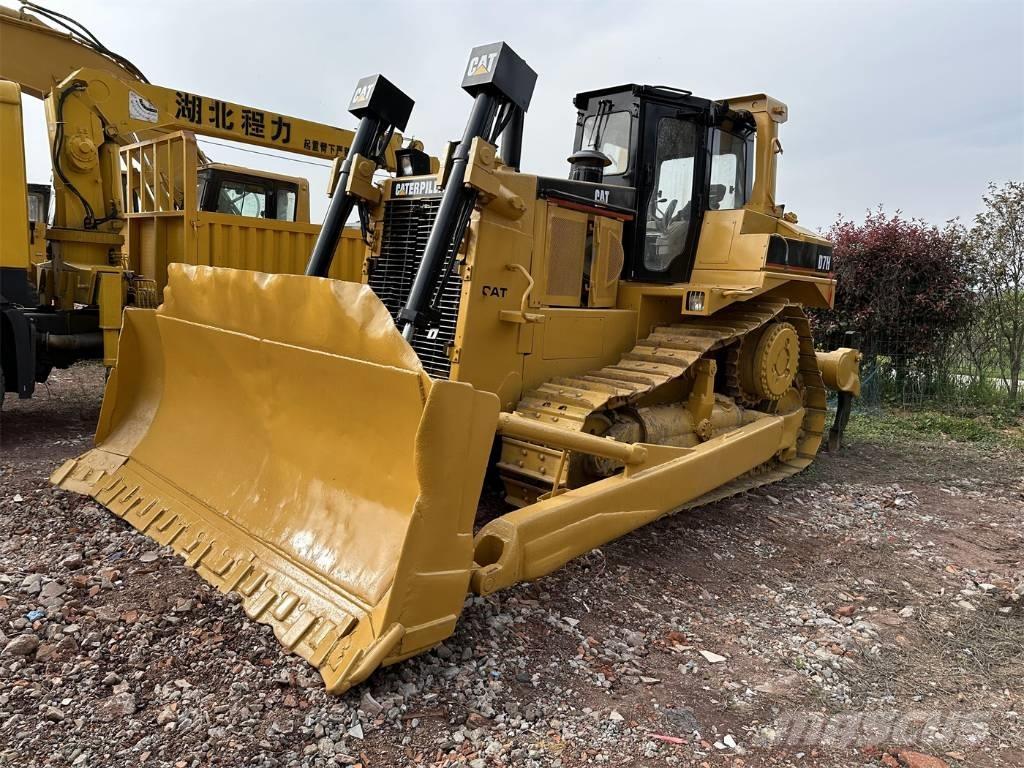 CAT D 7 H Dozere Beltegående