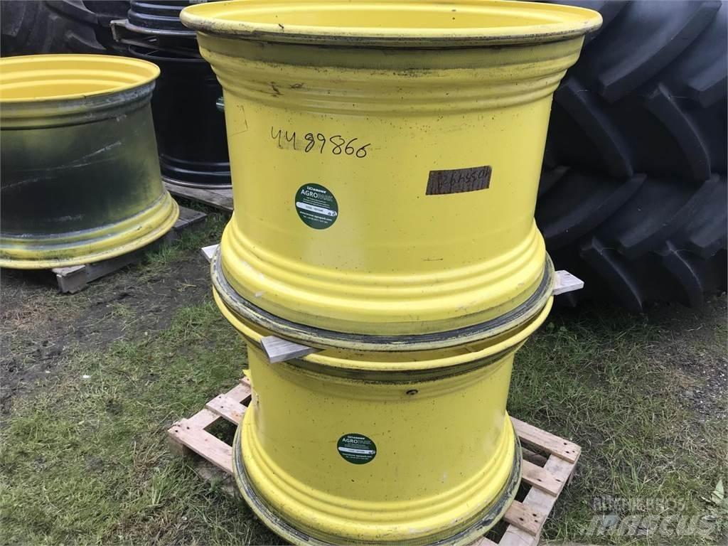 John Deere 23x34 Dekk, hjul og felger