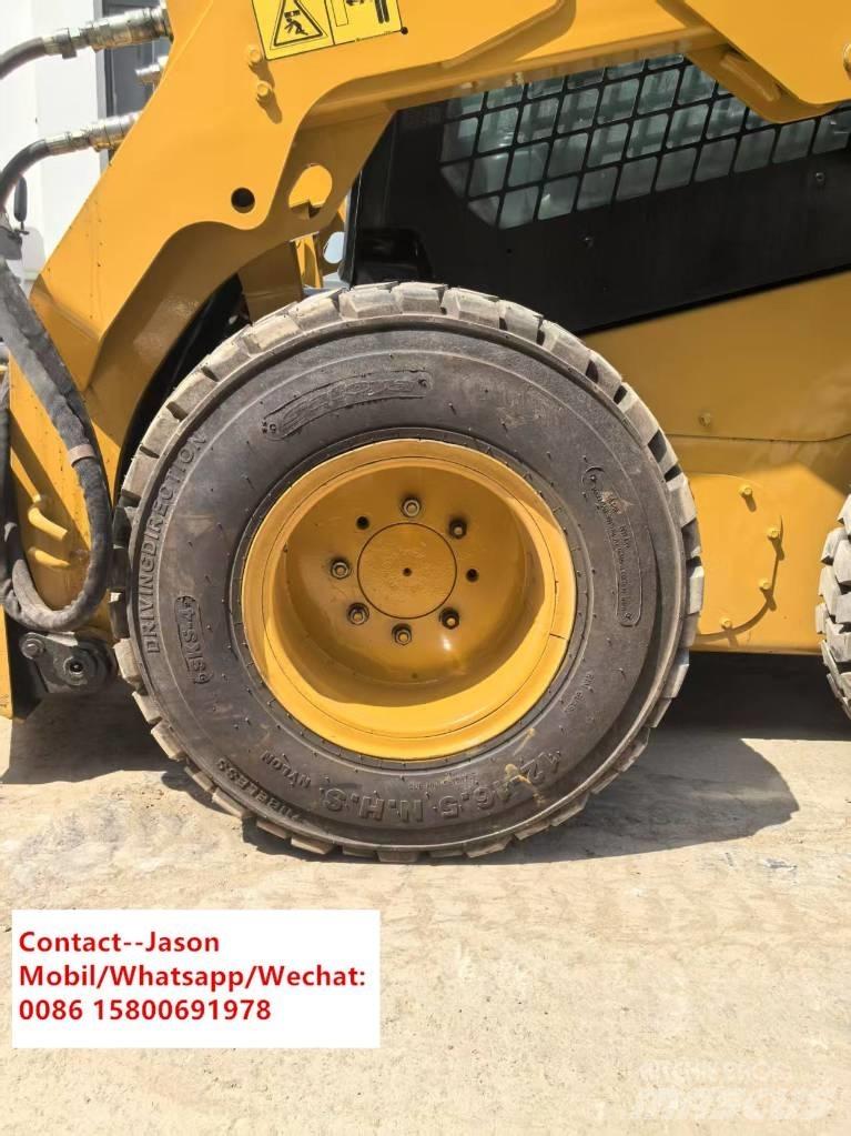 CAT 246 D Kompaktlastere