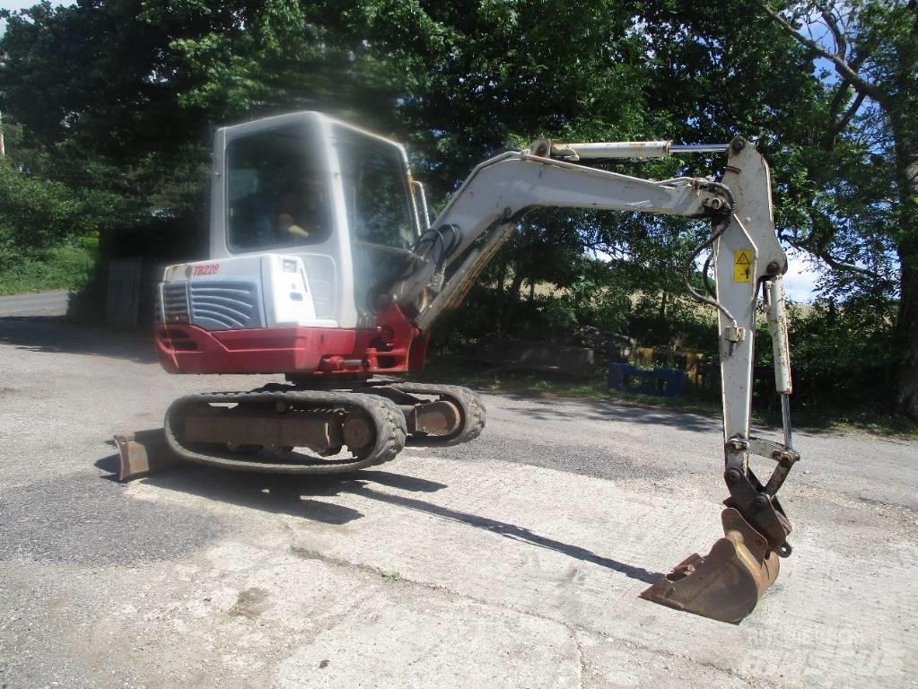 Takeuchi TB 228 Minigravere <7t