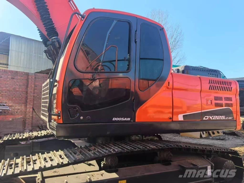 Doosan DX225 Beltegraver