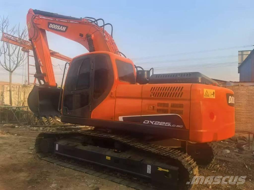 Doosan DX225 Beltegraver