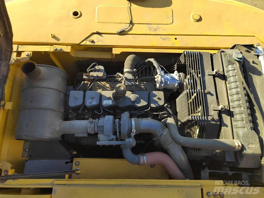 Komatsu PC220-7 Beltegraver