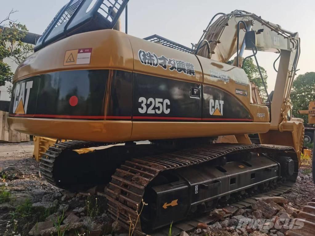 CAT 325 C Beltegraver