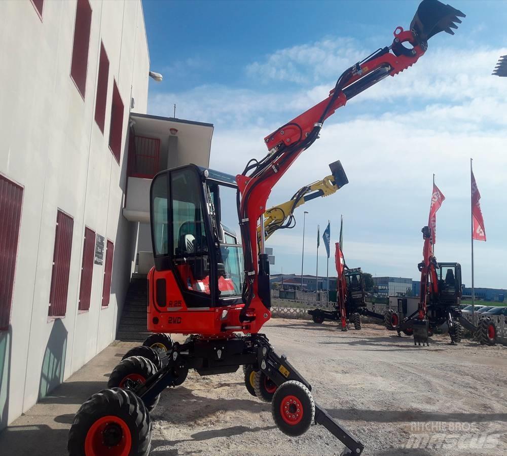 Euromach R25 Amfibiske Gravemaskiner