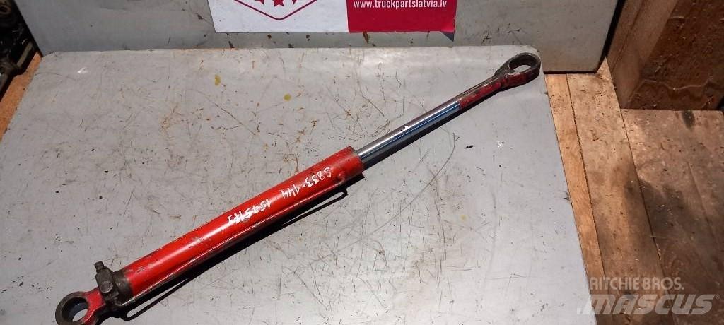 Scania 113.    1575171 Hydraulikk