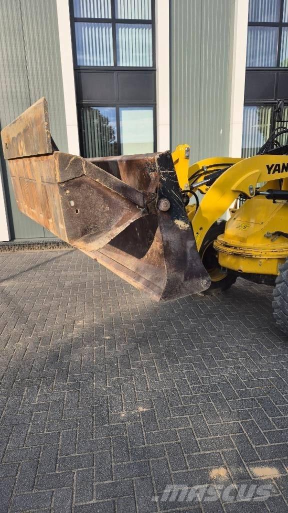 Yanmar V70s Hjullastere
