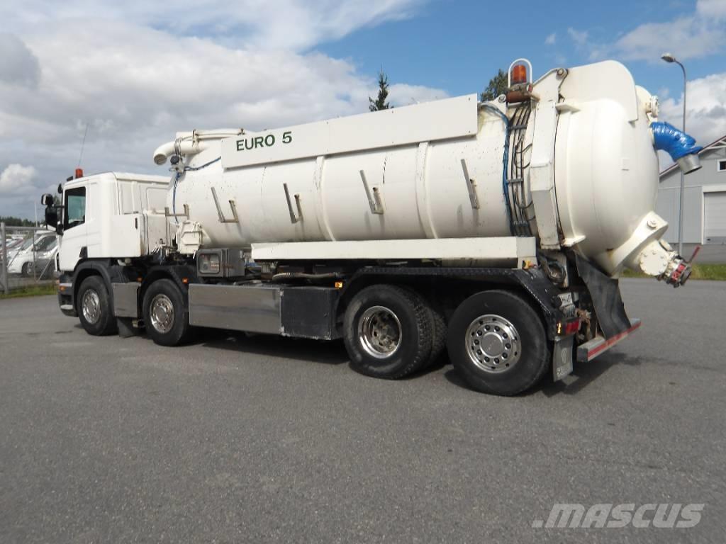 Scania P 400 LB Slamsugere