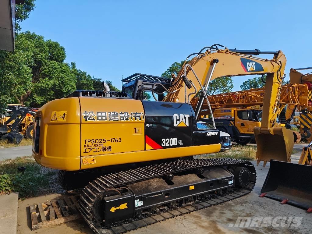 CAT 320 D2 L Beltegraver