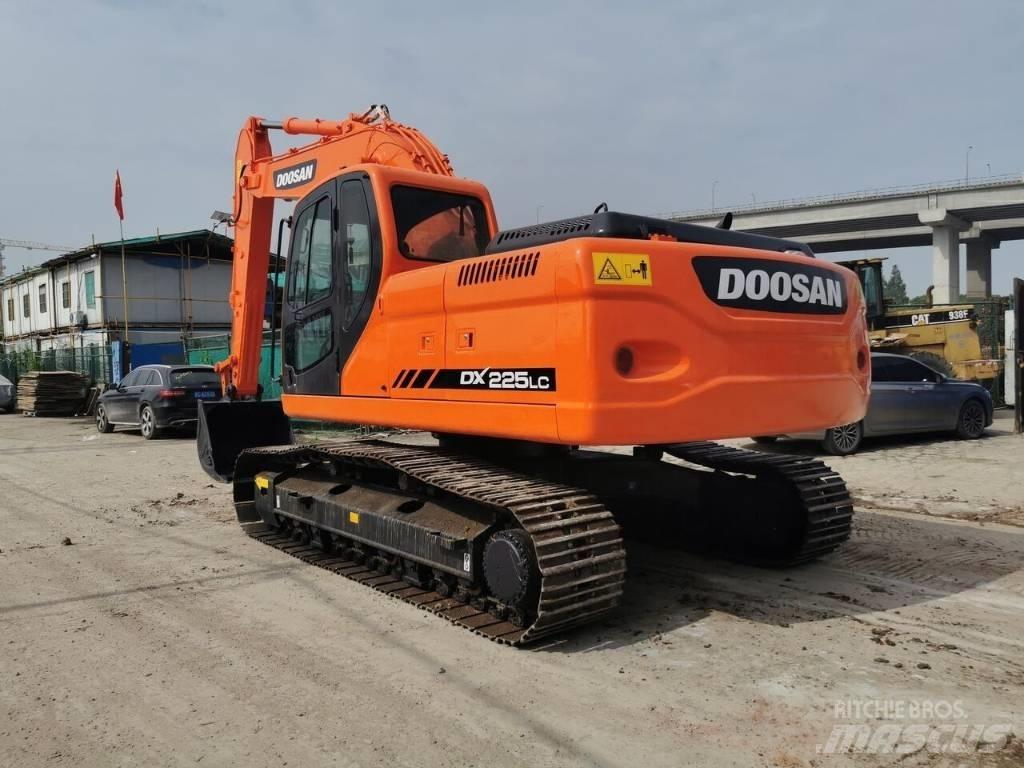 Doosan DX 225 LC Beltegraver