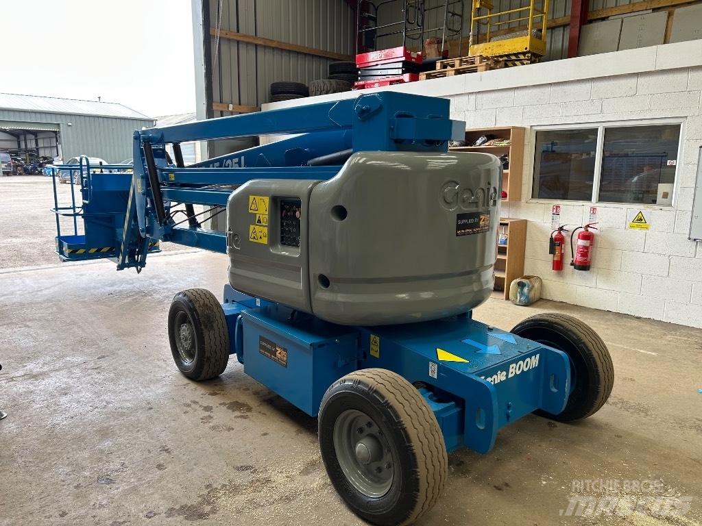 Genie Z45/35J DC Leddede bomlifter