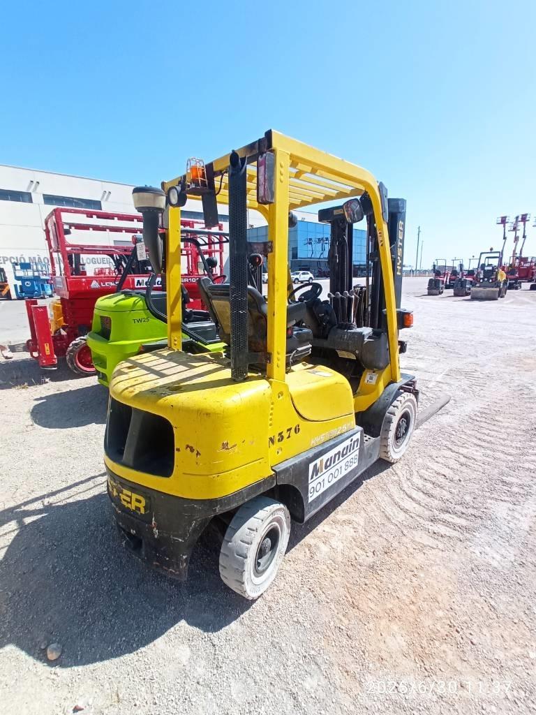Hyster H 2.5 XT Diesel Trucker