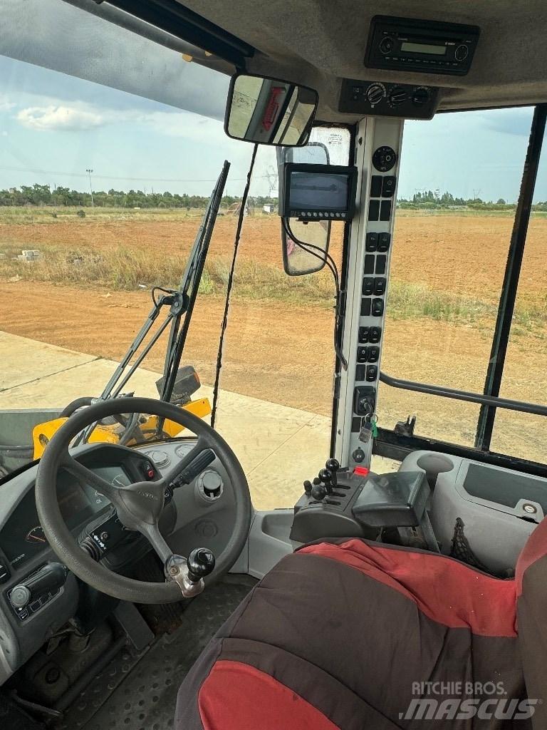 Volvo L90F Hjullastere