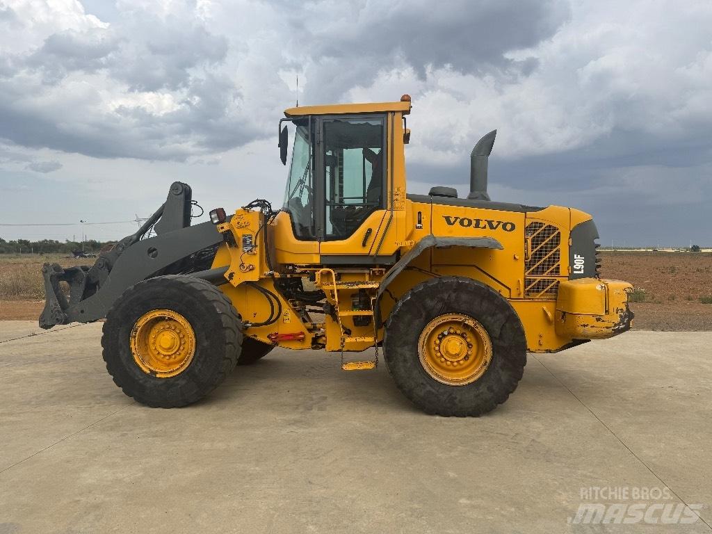 Volvo L90F Hjullastere