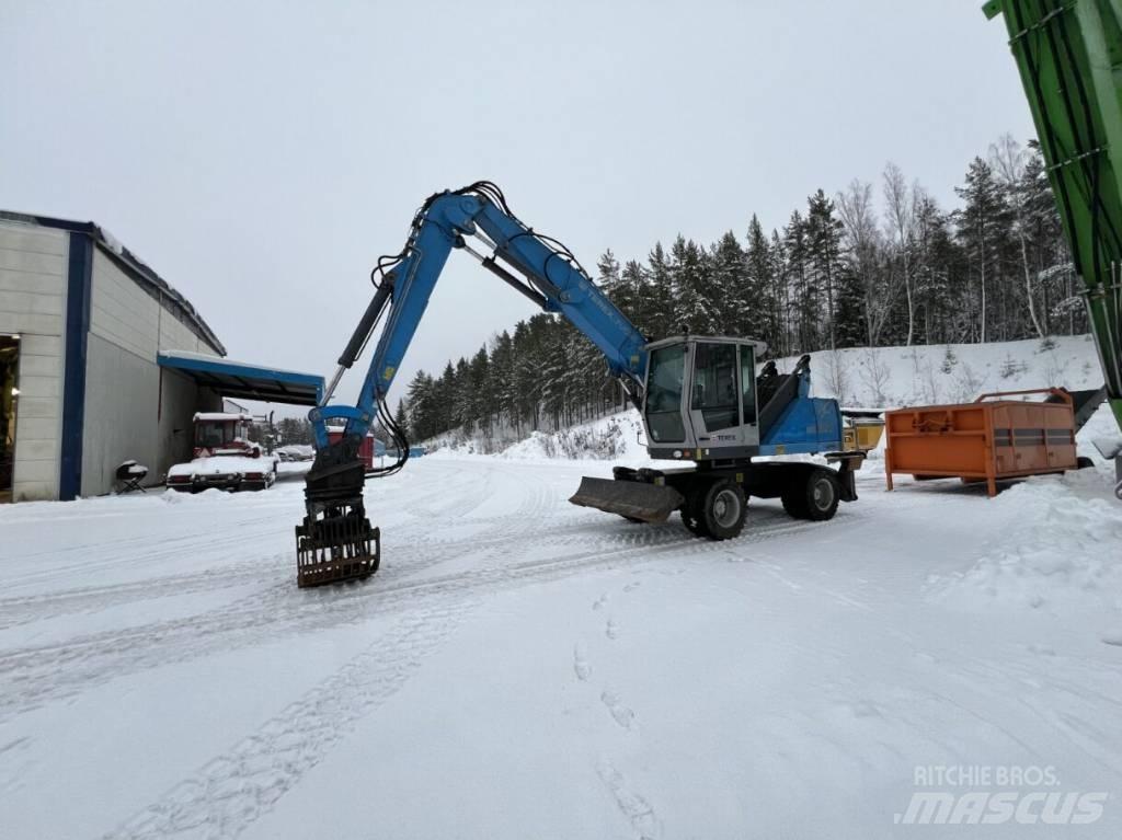 Fuchs MHL 320 Gravemaskiner for avfallshåndtering