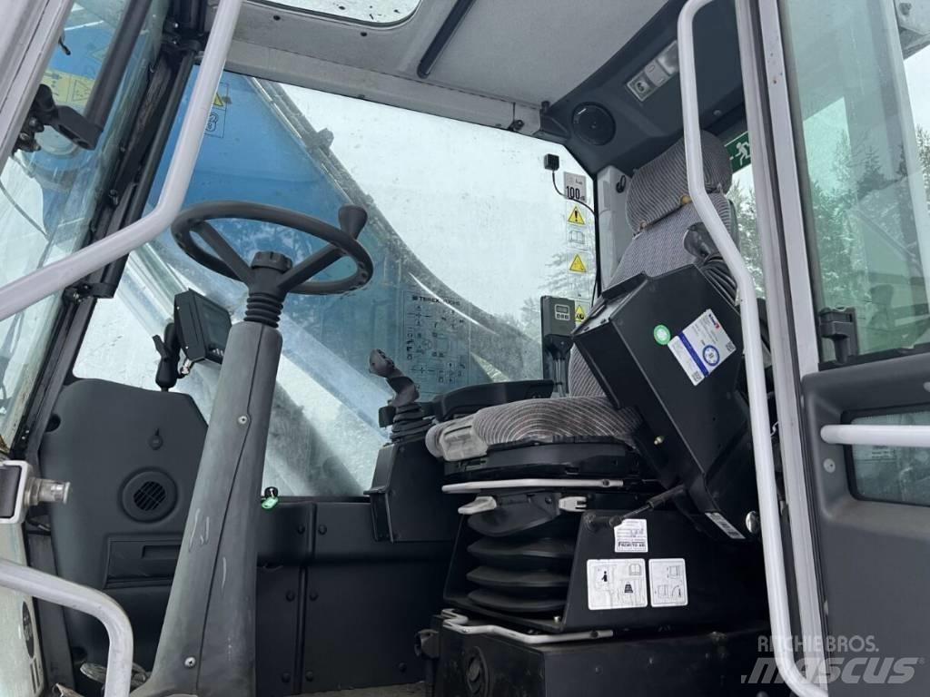 Fuchs MHL 320 Gravemaskiner for avfallshåndtering
