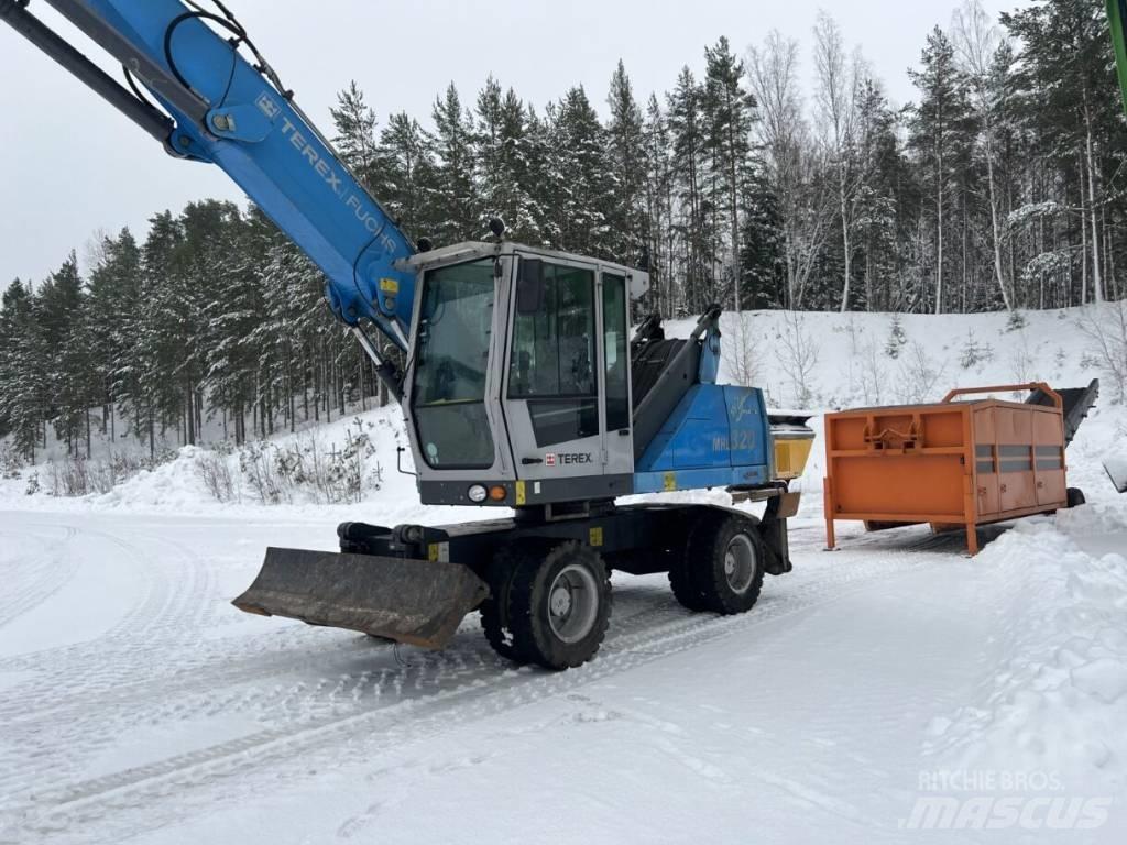 Fuchs MHL 320 Gravemaskiner for avfallshåndtering