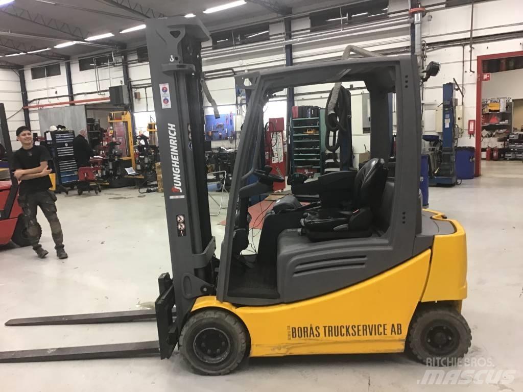 Jungheinrich EFG 320 Elektriske trucker