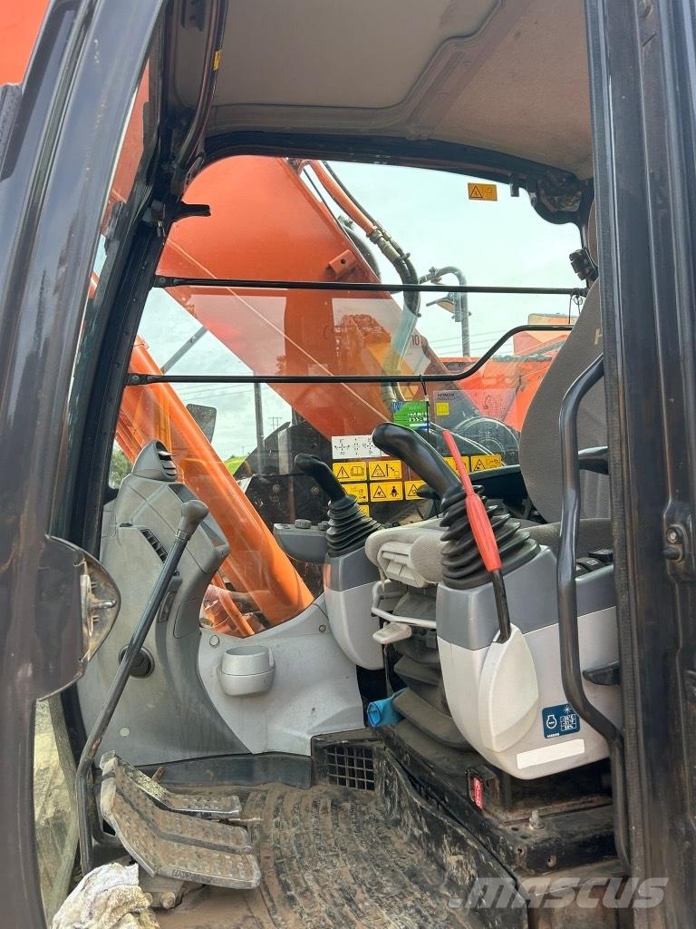 Hitachi ZX225 USLC-6 Beltegraver
