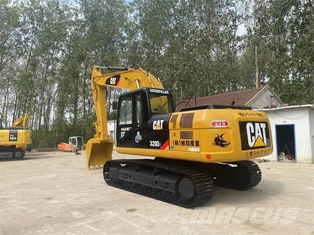 CAT 320D2 Beltegraver