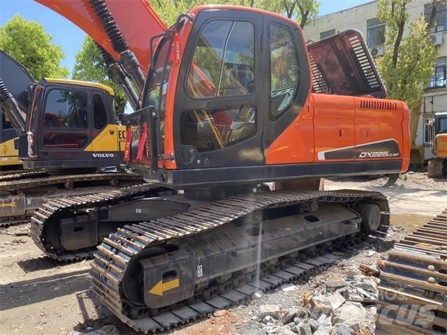 Doosan DX 225 LC Beltegraver