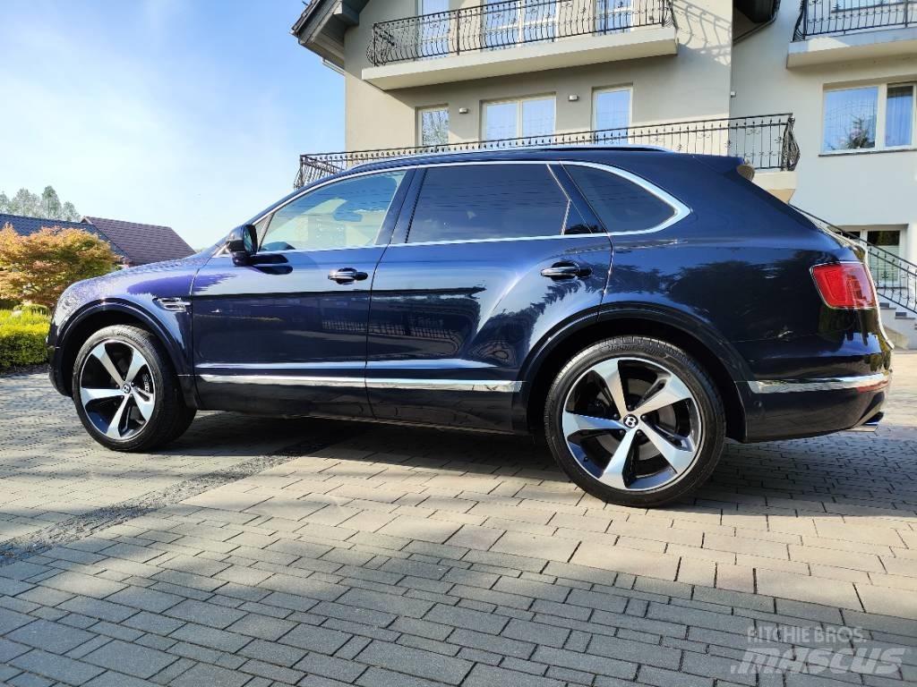 Bentley Bentayga V8 Personbiler