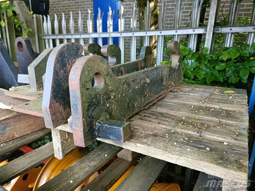 JCB WELD ON BRACKETS Annet laste- og graveutstyr