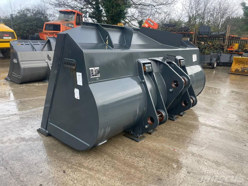 Doosan DL550 Skuffer