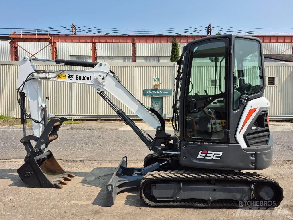 Bobcat E 32i Beltegraver