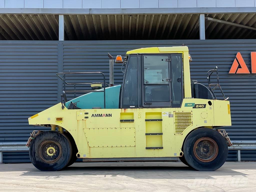Ammann AP 240 Gummihjulsvalser