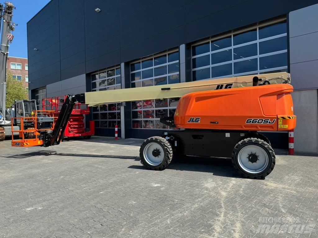 JLG 660SJ Teleskop bomlifter