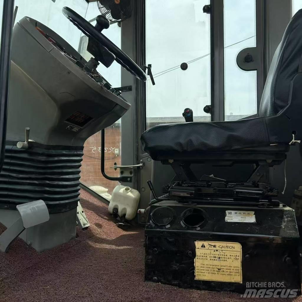 XCMG XS 223 J Valsetog